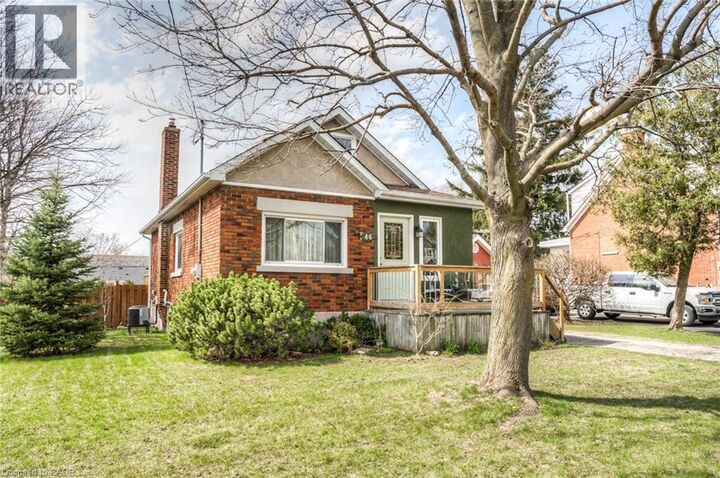 Property Photo: 46 2 Avenue ON N2C 1N5