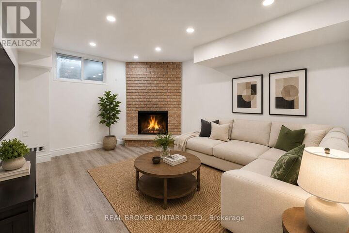 Property Photo: 1098 Sawgrass Crescent Bsmt ON L5C 3V4