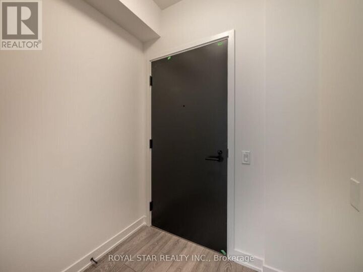 Property Photo:  108 Peter Street 518  ON M5V 2G7 