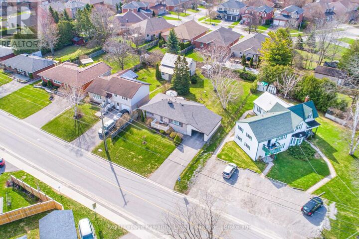 Property Photo:  384 Major Street  ON L9L 1E7 
