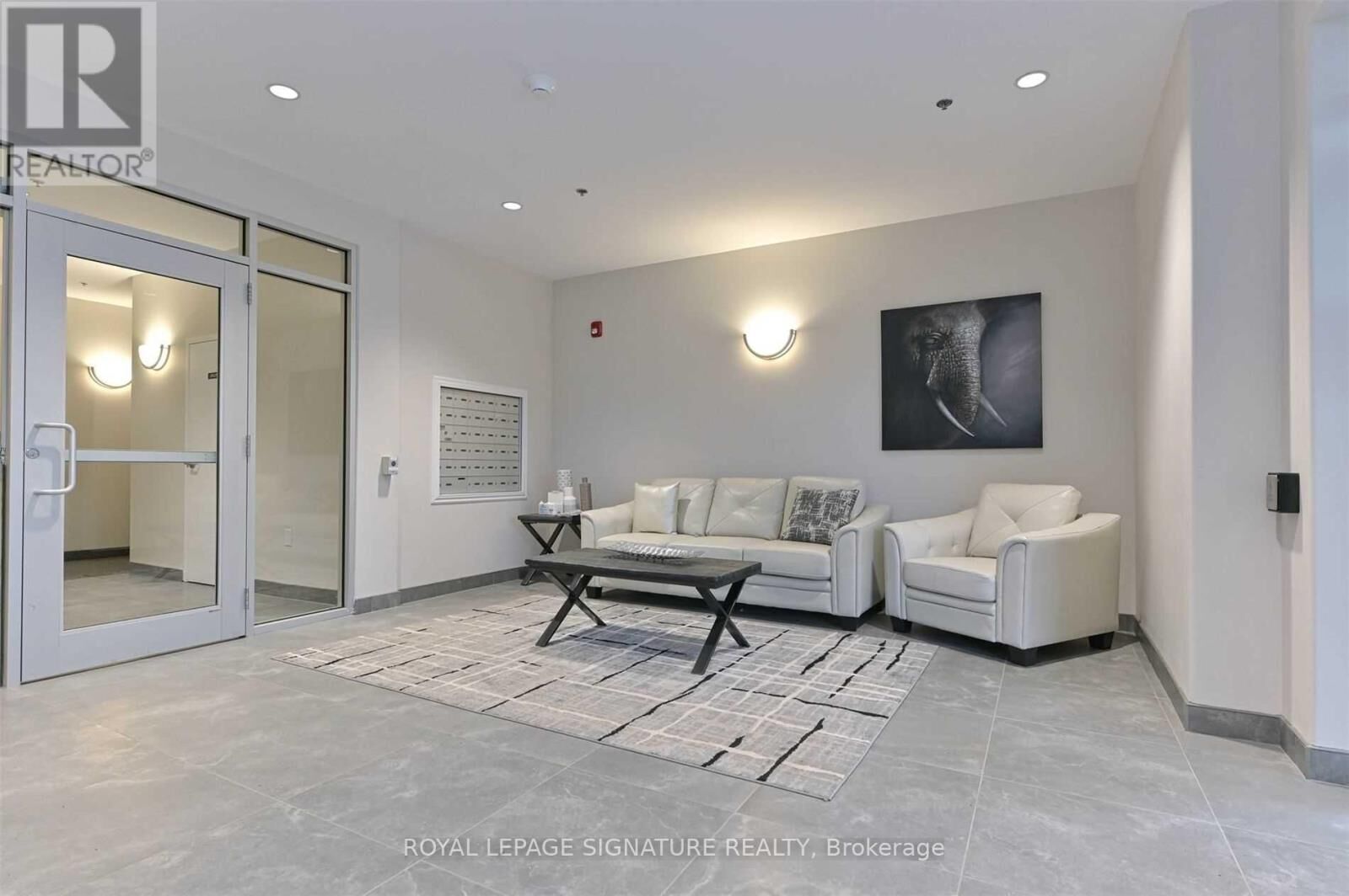 Property Photo:  529 South Pelham Road 208  ON L3C 0H7 