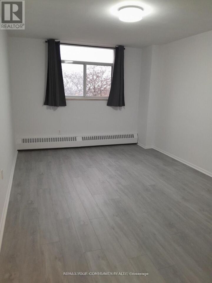 Property Photo:  5 Frith Road 404  ON M3N 2L5 