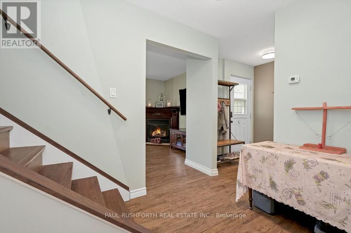 Property Photo:  25 Seabrooke Drive  ON K2L 2H8 