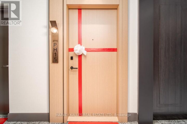 Property Photo:  60 Central Park Road Way Ph 15  ON M9A 0E6 