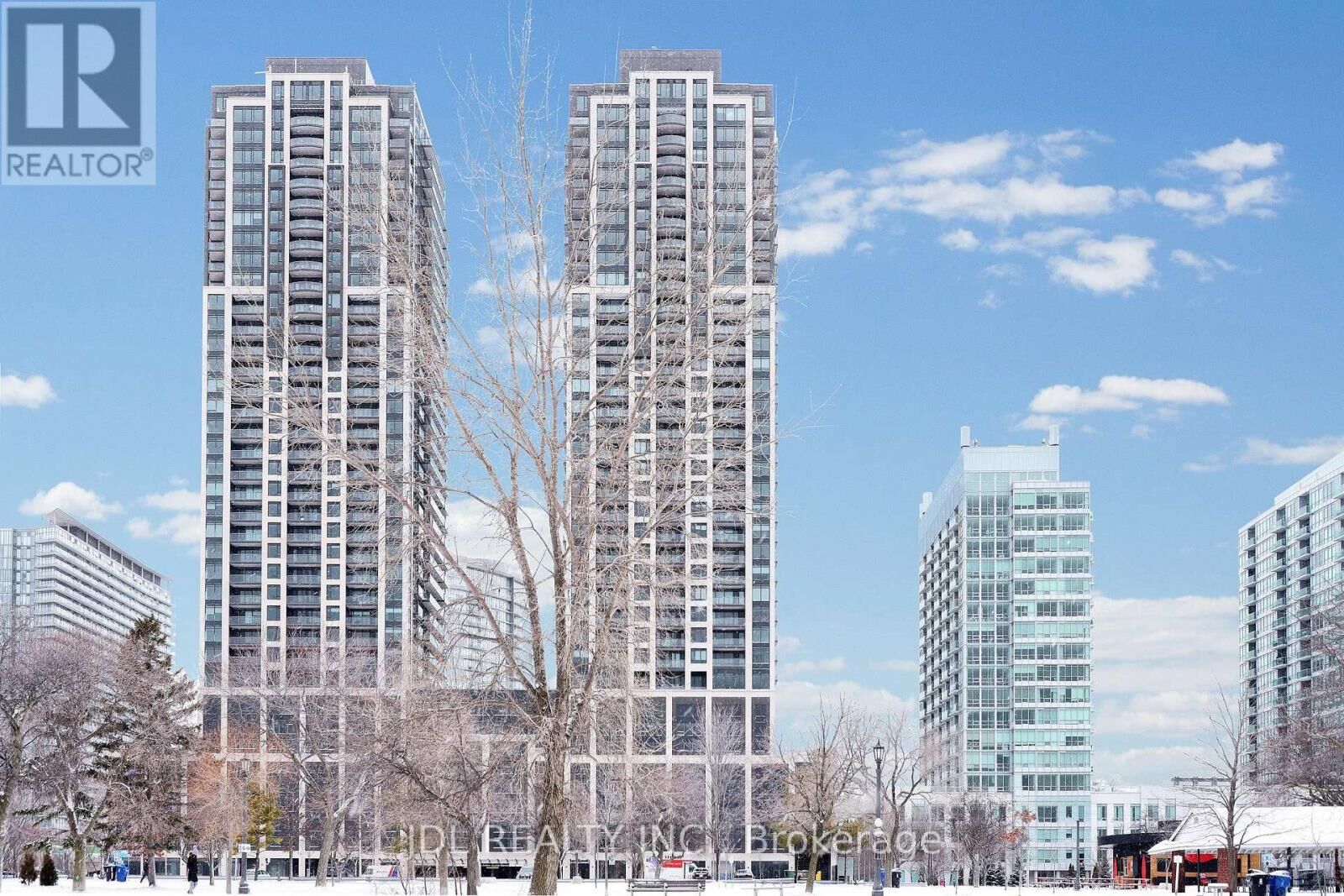 Property Photo:  1926 Lake Shore Boulevard West 3915  ON M6S 1A1 