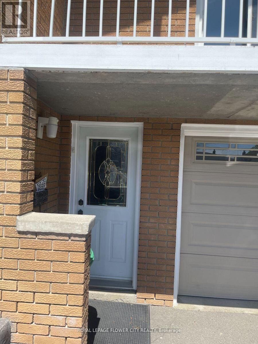 Property Photo: 3220 Lednier Terrace Bsmt ON L4Y 3Z8
