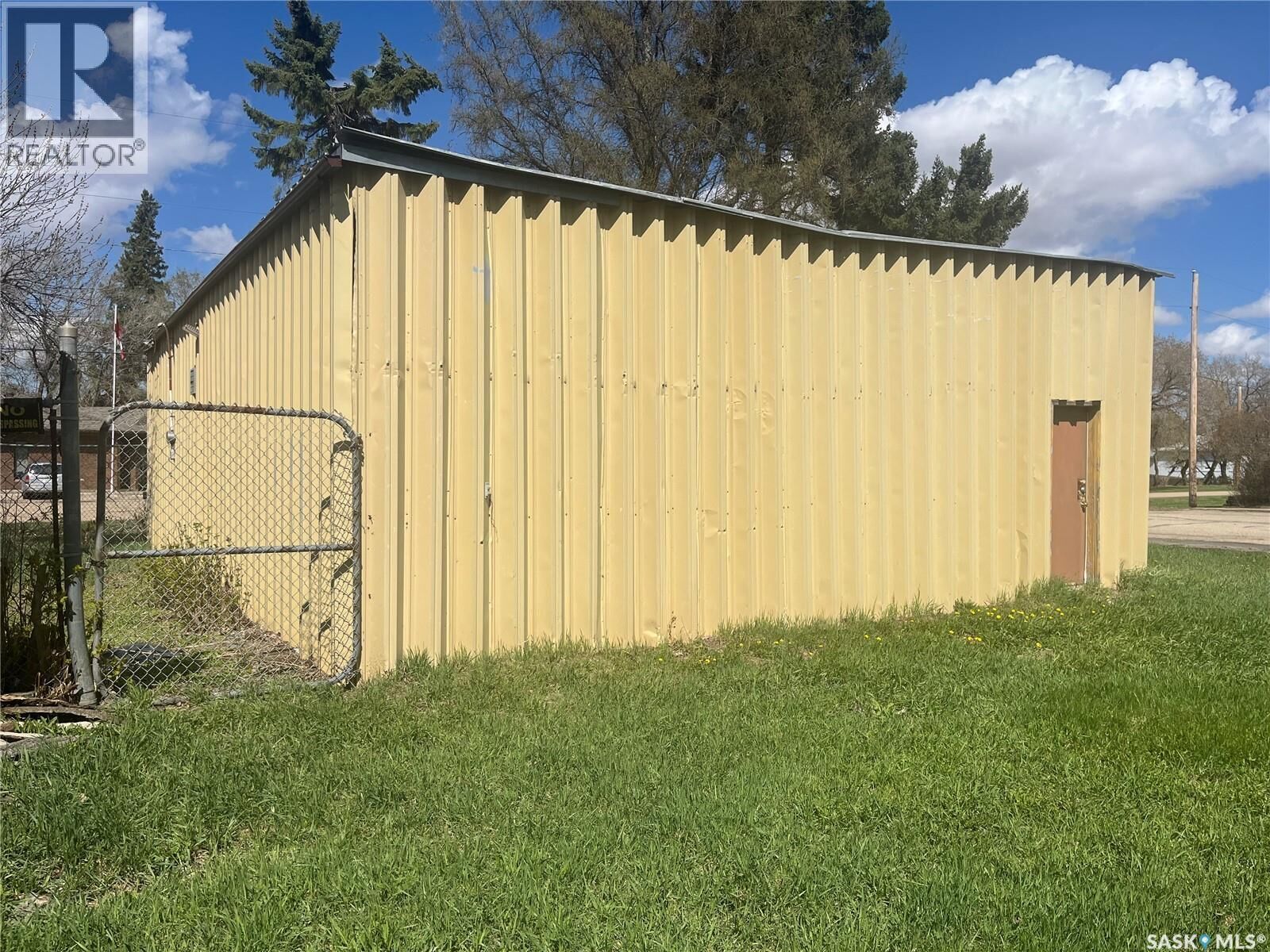 Property Photo:  30 Struan Street  SK S0K 0P0 