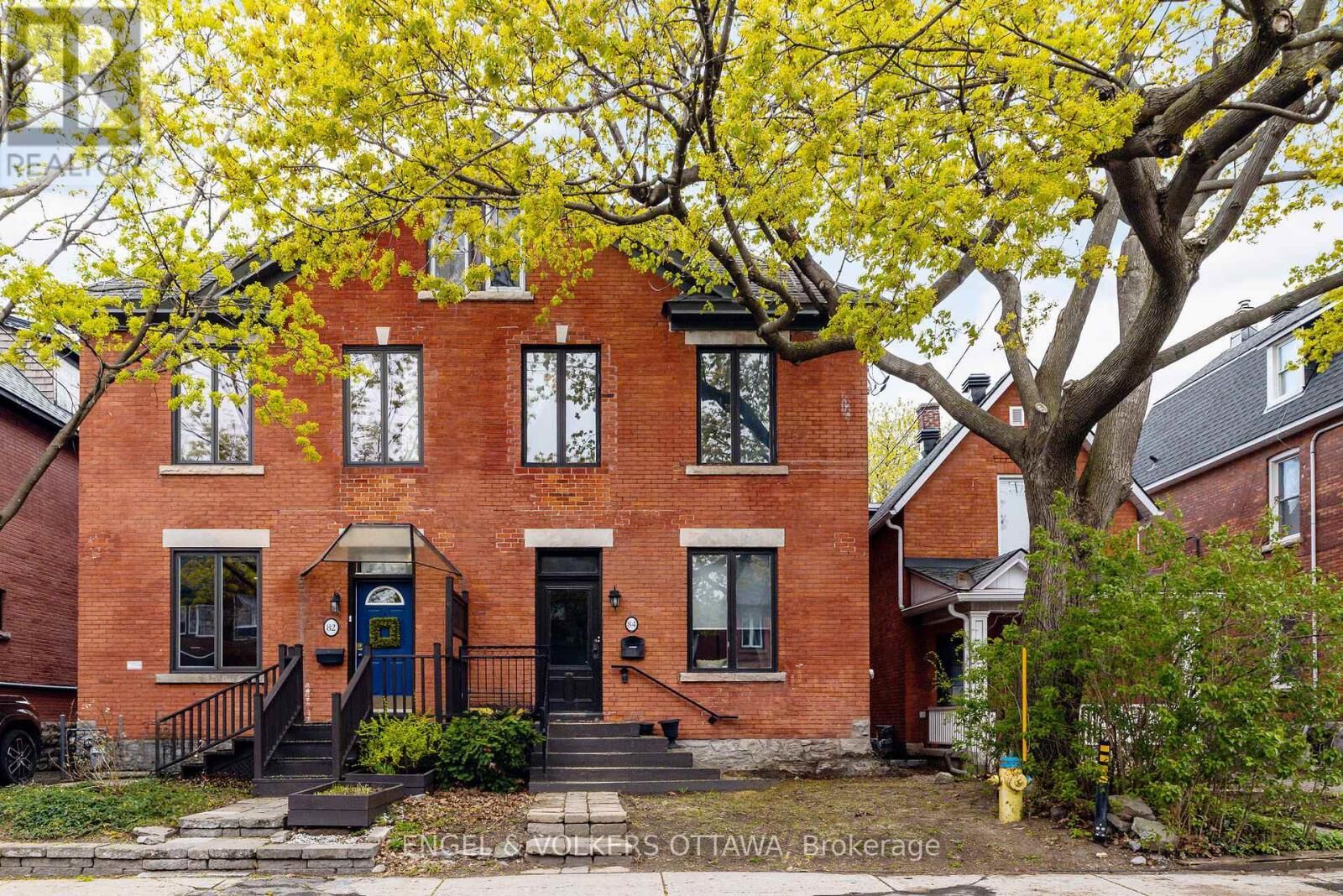 Property Photo: 84 Second Avenue ON K1S 2H5