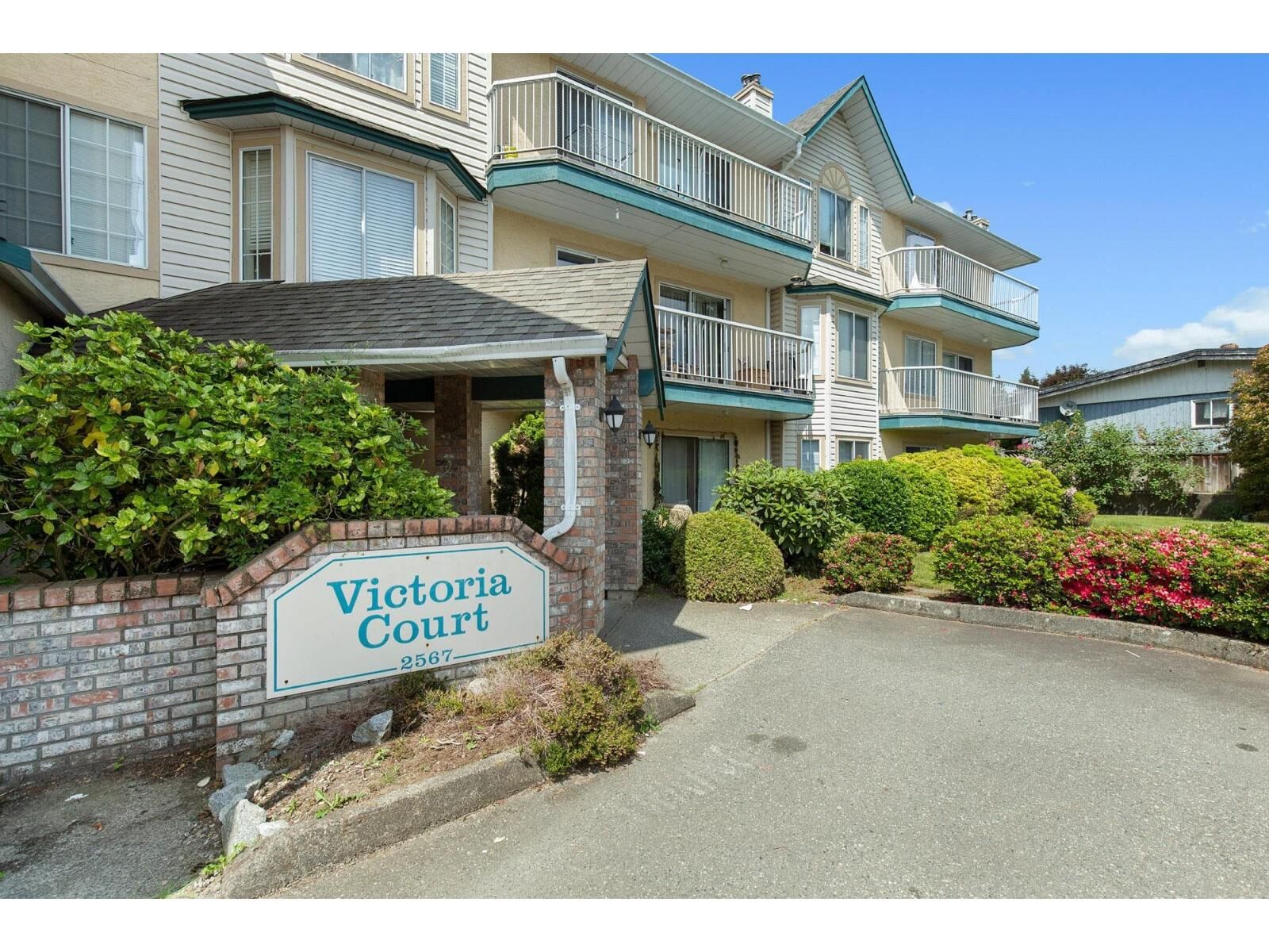 Property Photo:  2567 Victoria Street 302  BC V2T 2T4 