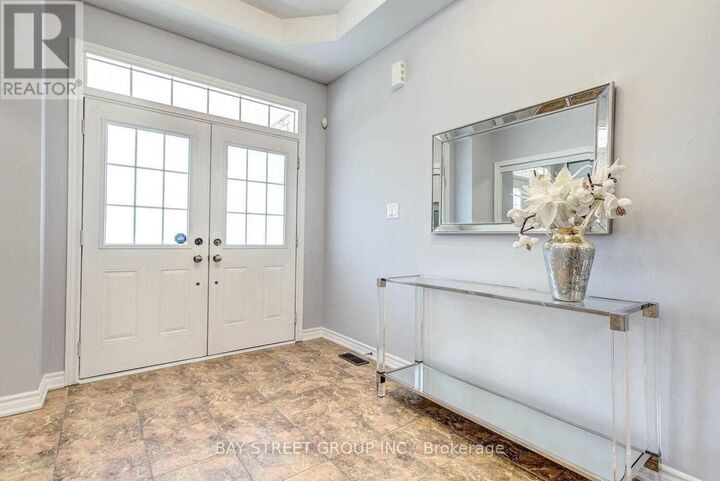 Property Photo:  134 Ascalon Drive Upper  ON L6A 0M4 