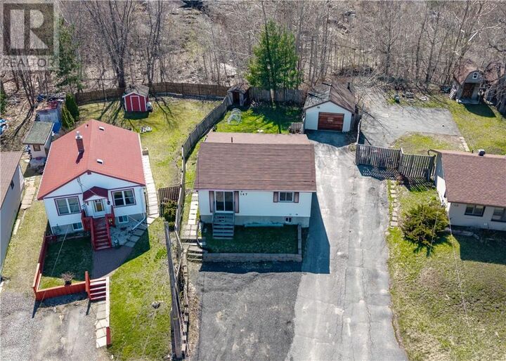 Property Photo:  147 Walter Avenue  ON P3C 3B2 