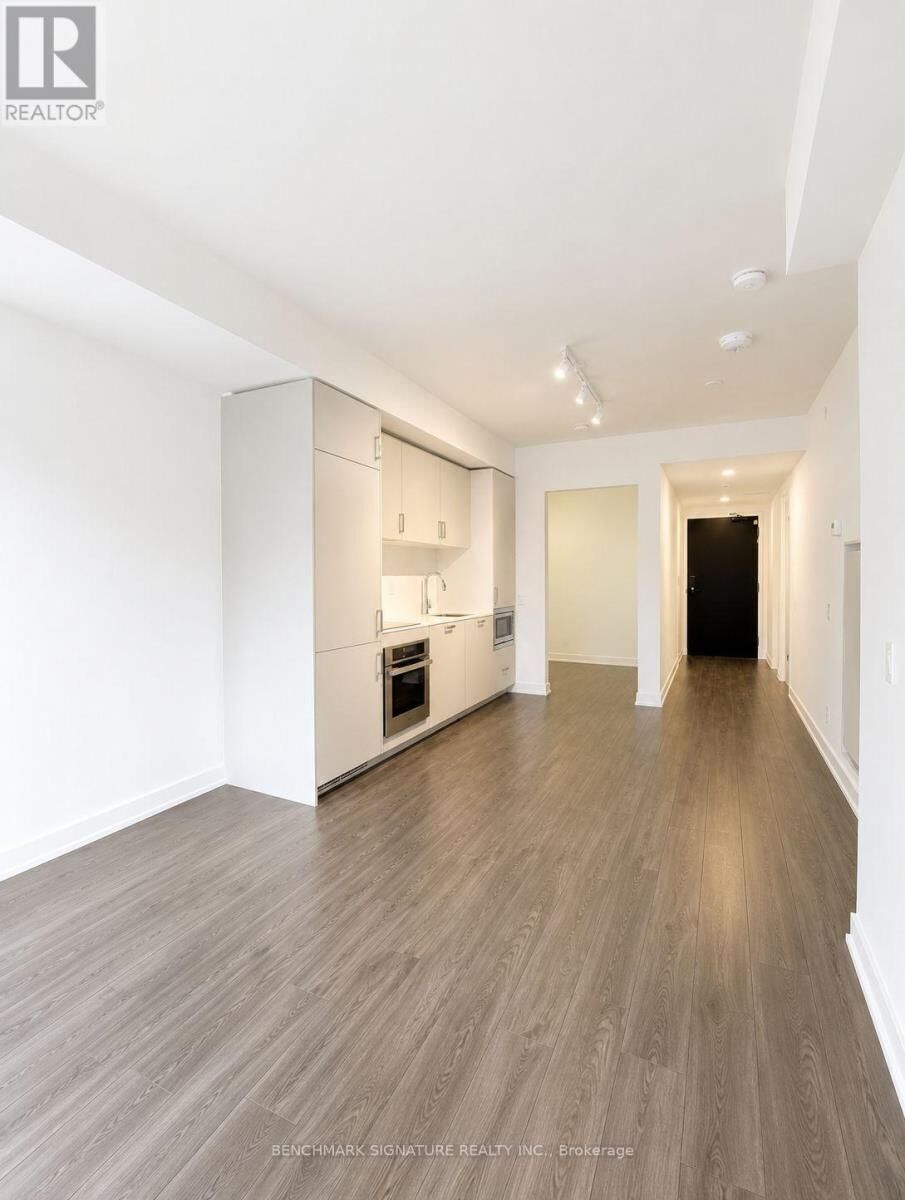 Property Photo:  88 Queen Street East 1215  ON M5C 0B6 