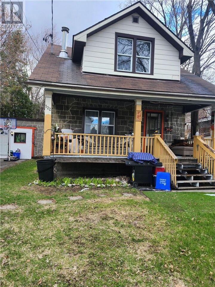 Property Photo:  122 Bloor  ON P3C 2K7 