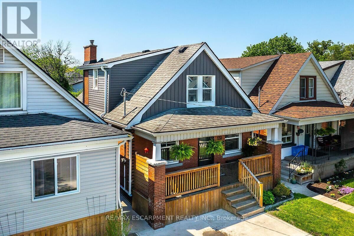 Property Photo: 131 Garside Avenue North ON L8H 4W5