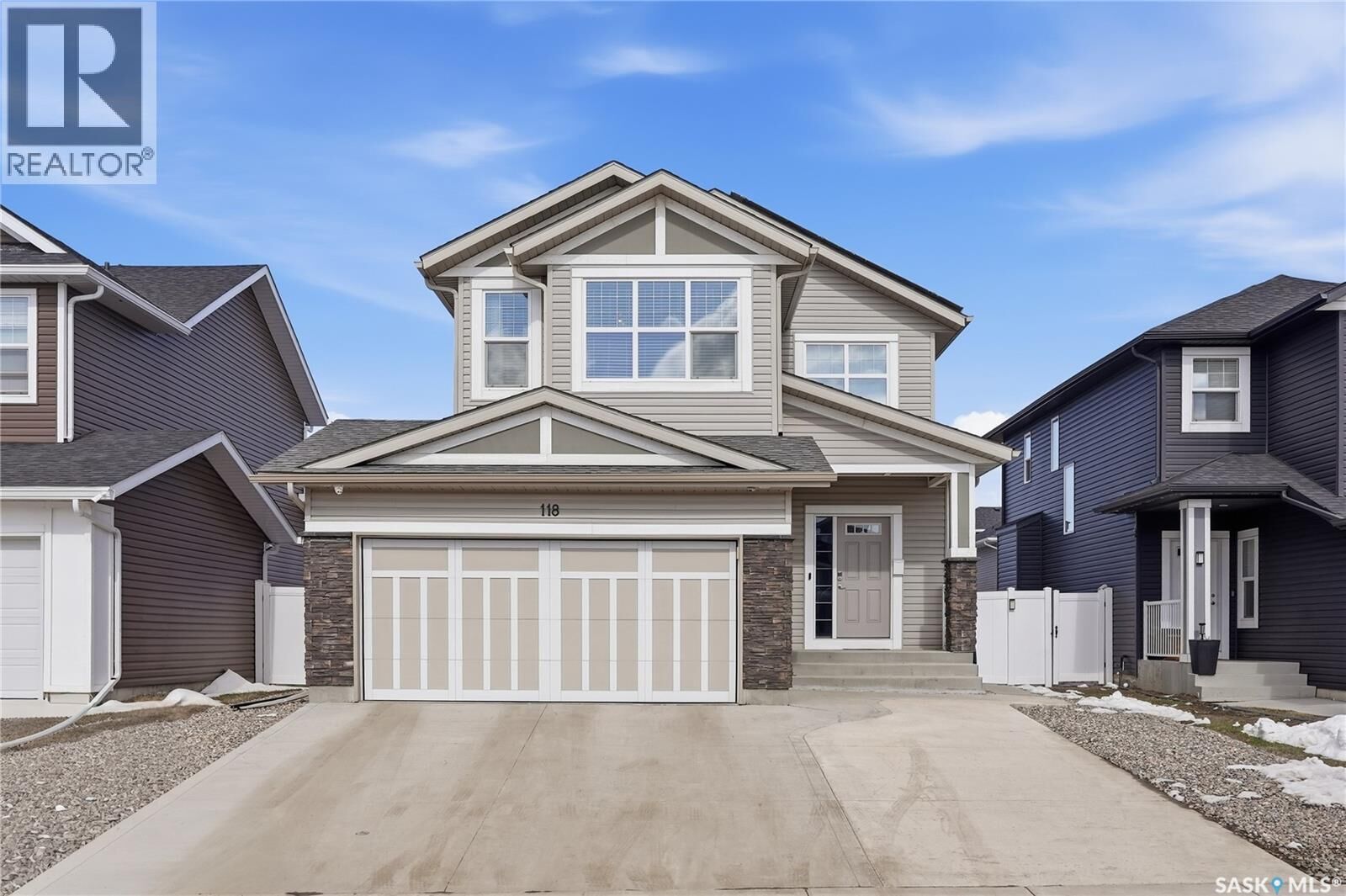 Property Photo:  118 Stromberg Crescent  SK S7L 6M9 