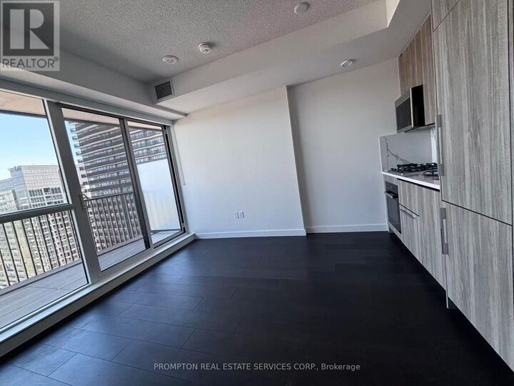 Property Photo: 75 Billes Heights 1810 ON M2K 0J8