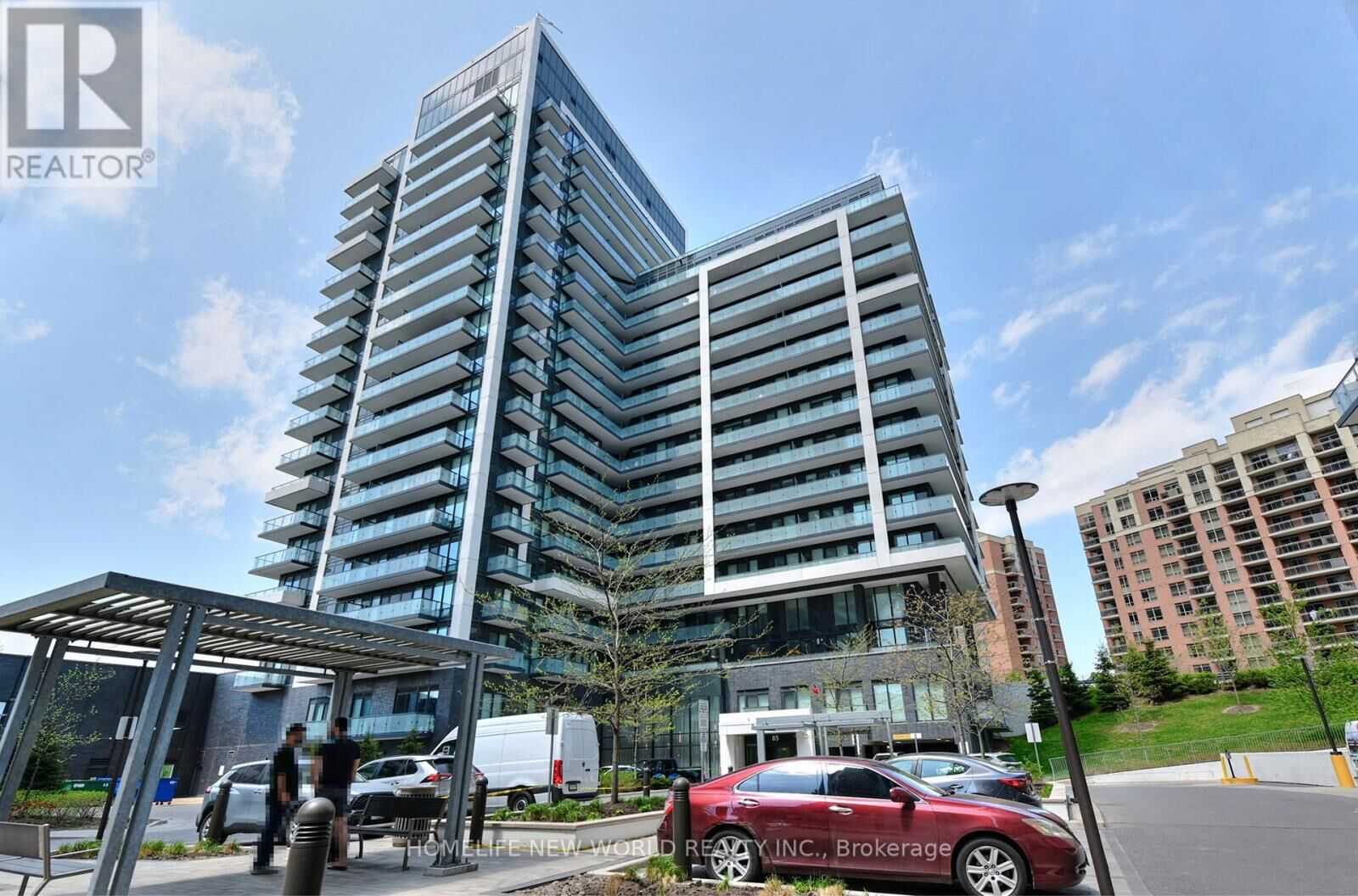 Property Photo:  85 Oneida Crescent 811  ON L4B 0H3 