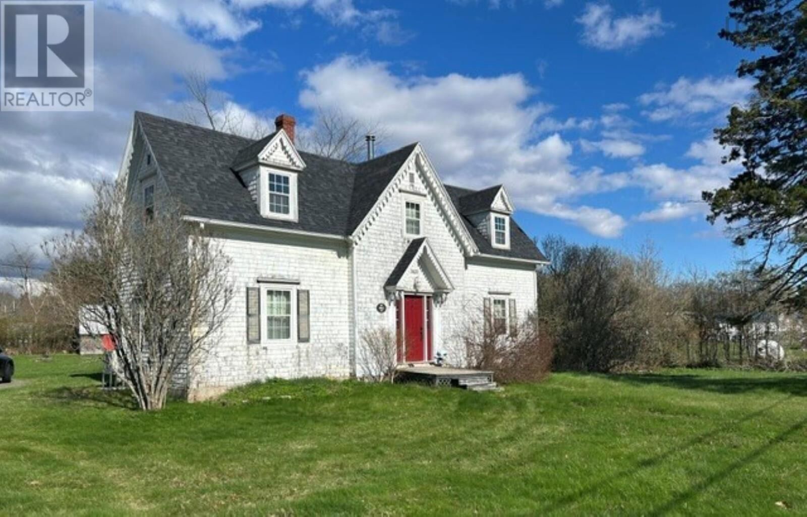 Property Photo: 8863 Highway 2 NS B0M 1L0