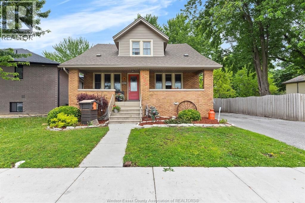 Property Photo: 1288 Cabana Road West ON N9G 1C1