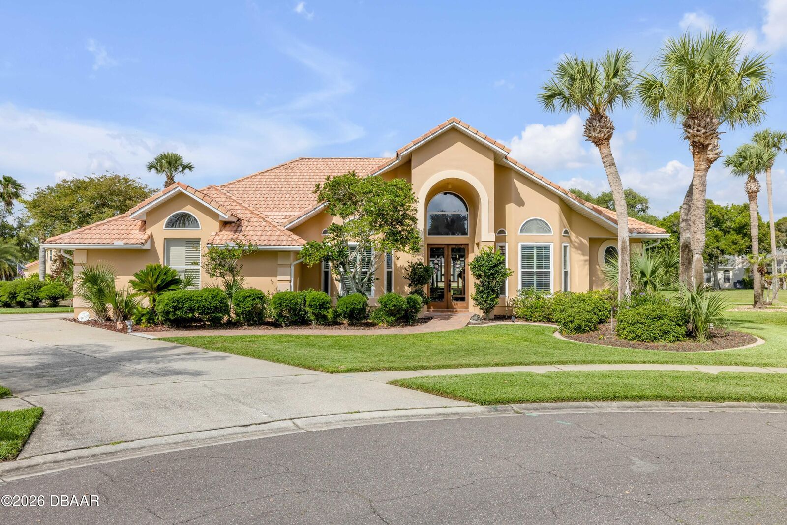 Property Photo: 1002 Mori Court FL 32127