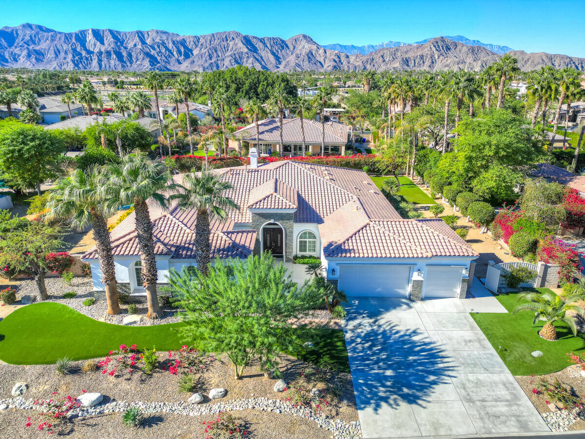 Property Photo: 49213 Hohokam River Street CA 92201