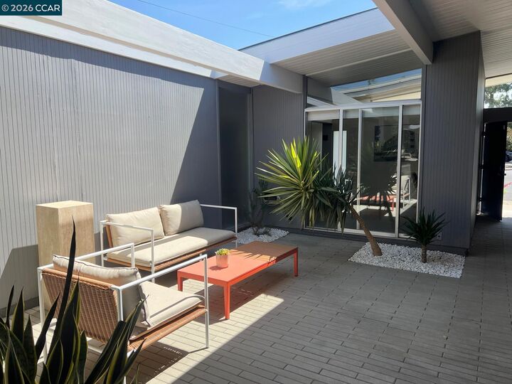 Property Photo:  1237 -1239 Lancashire Dr  CA 94518 