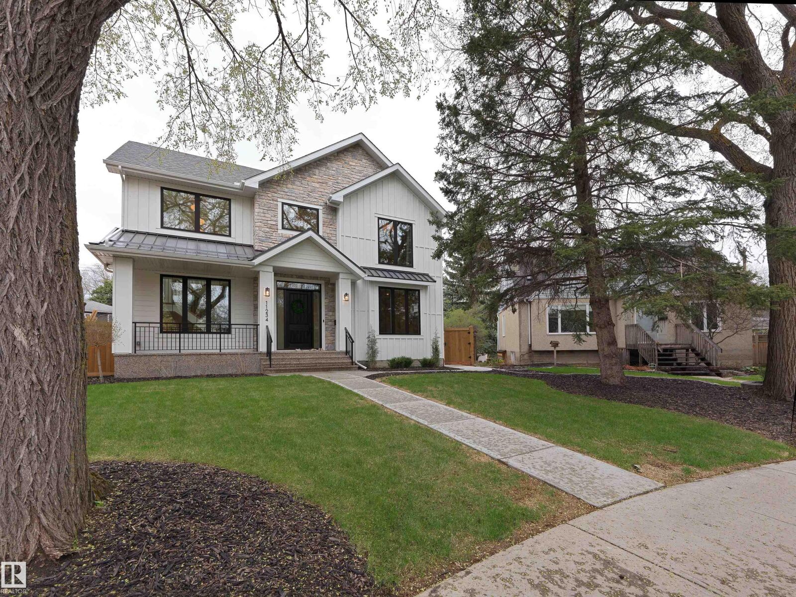 Property Photo: 11234 73 Avenue NW AB T6G 0C6