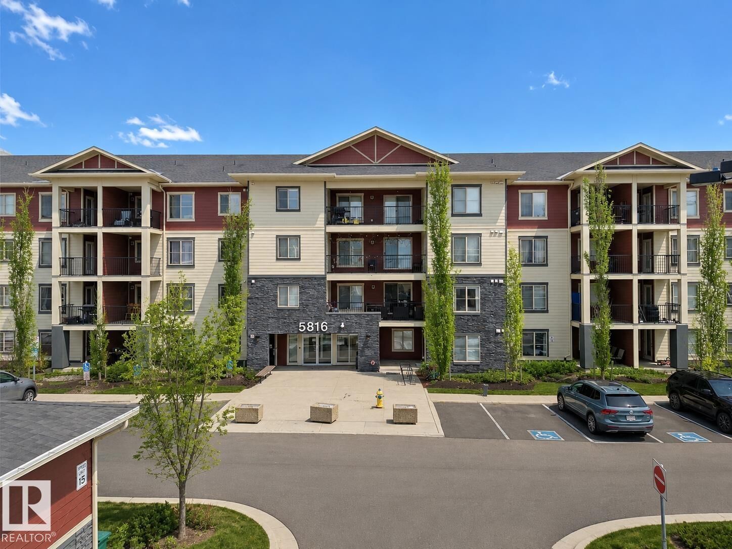 Property Photo: 5816 Mullen Place NW 422 AB T6R 0W3
