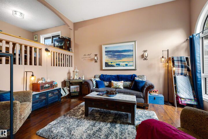 Property Photo:  486 Rainbow Crescent  AB T8A 5T6 