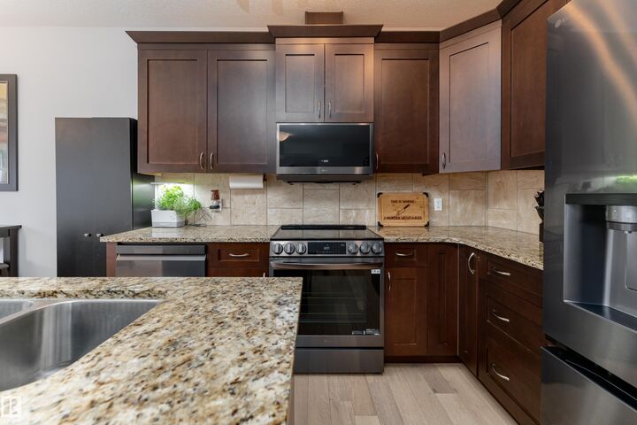 Property Photo:  16805 55 Street NW  AB T5Y 0R3 
