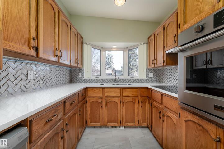 Property Photo: 9523 134 Avenue NW AB T5E 1H8