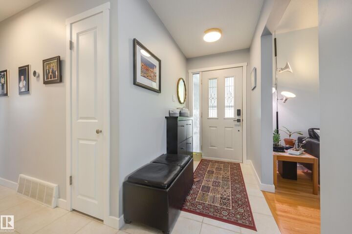 Property Photo: 7211 90 Avenue NW AB T6B 0P5
