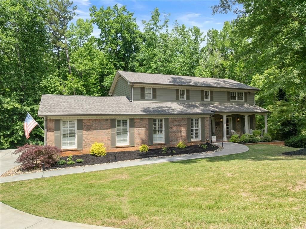 Property Photo: 3814 Shawnee Run SW GA 30047