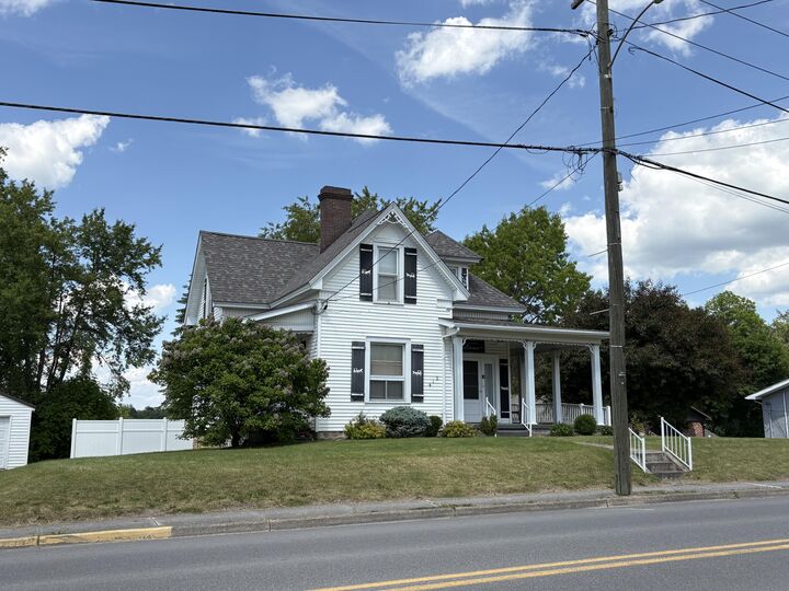 Property Photo: 412 Jones WV 25901