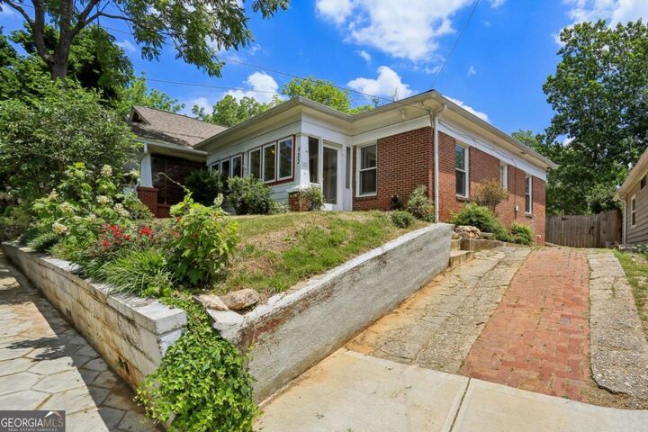 Property Photo:  523 Candler Street NE  GA 30307 