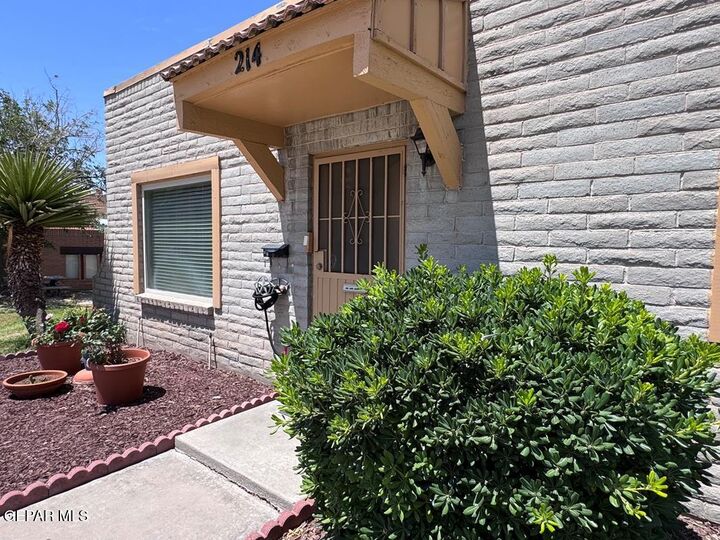 Property Photo: 214 Paso Noble Drive TX 79912