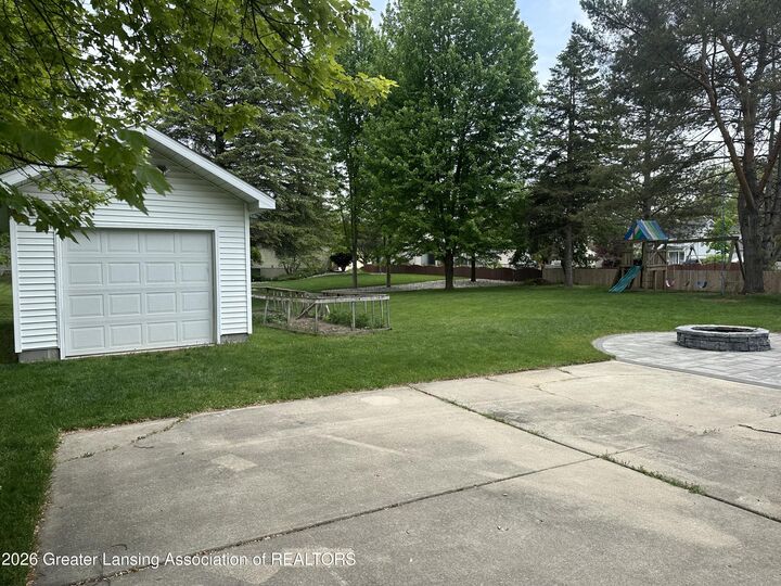 Property Photo:  2288 Chisholm Court  MI 48842 