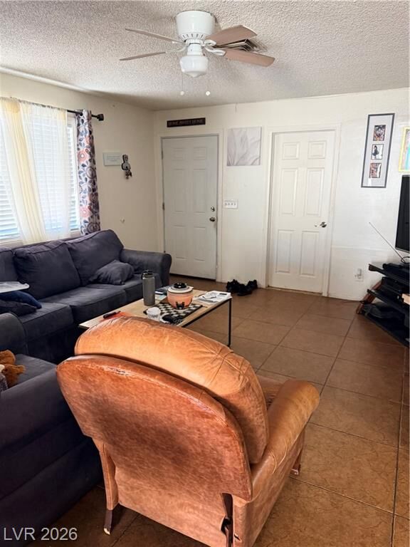 Property Photo: 4451 Honeydew Circle NV 89147