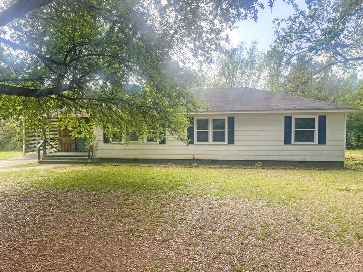 Property Photo: 234 Hartfield Rd. MS 39429