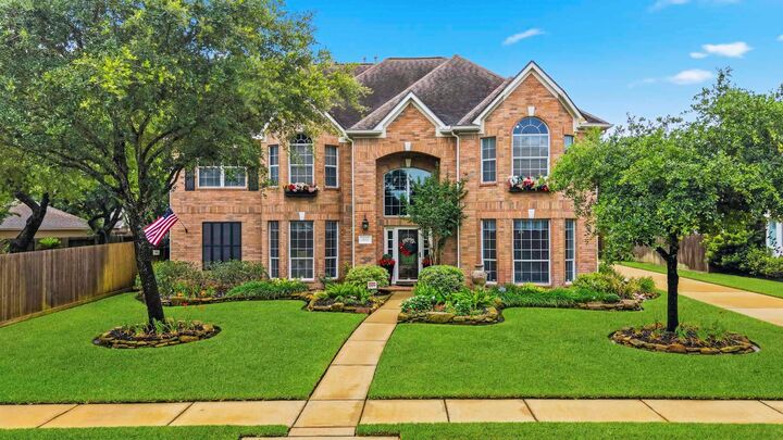 Property Photo: 20303 Silverwood Trail TX 77433