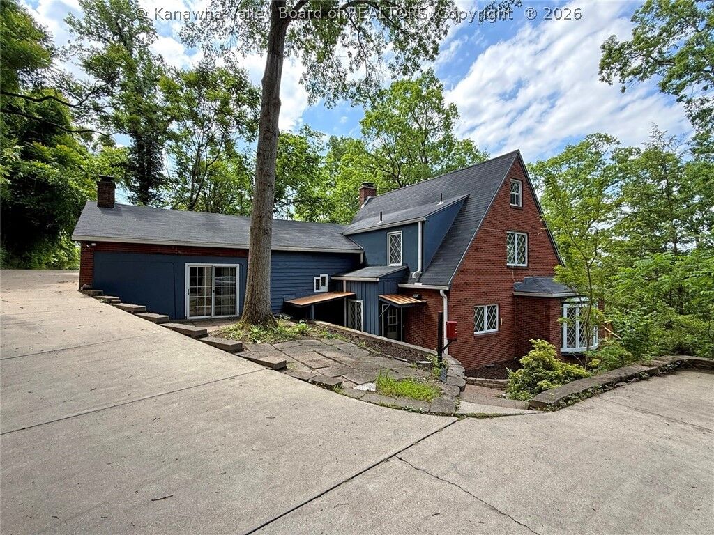 Property Photo:  1116 Highland Road  WV 25302 