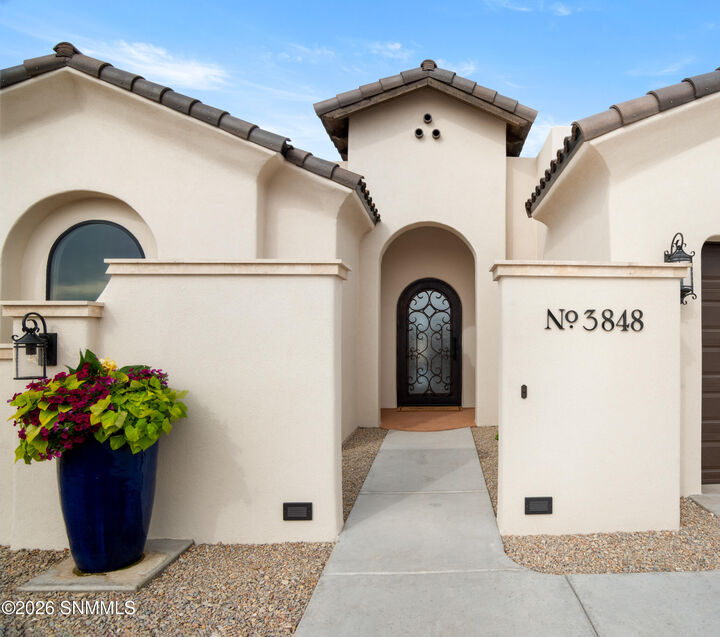 Property Photo: 3848 Santa Catalina Loop NM 88005