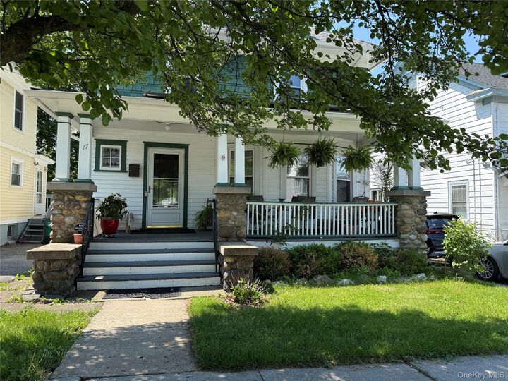 Property Photo:  17 Streit Avenue  NY 12603 