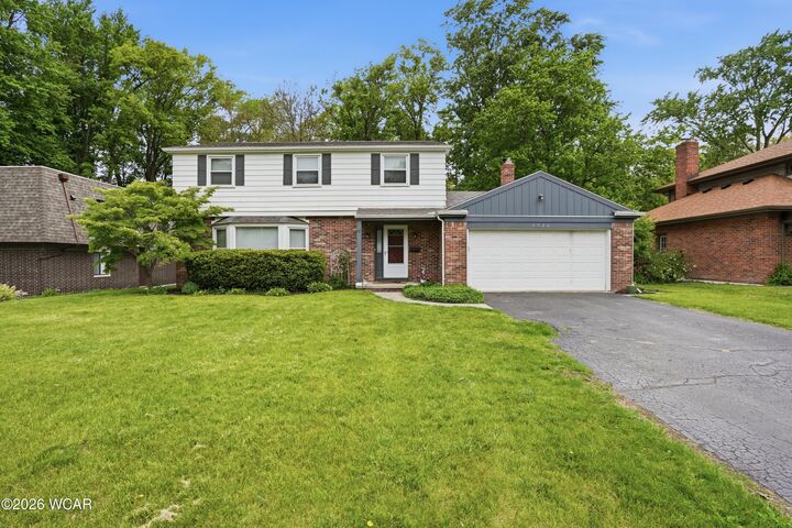 Property Photo:  6926 Fredericksburg Drive  OH 43560 