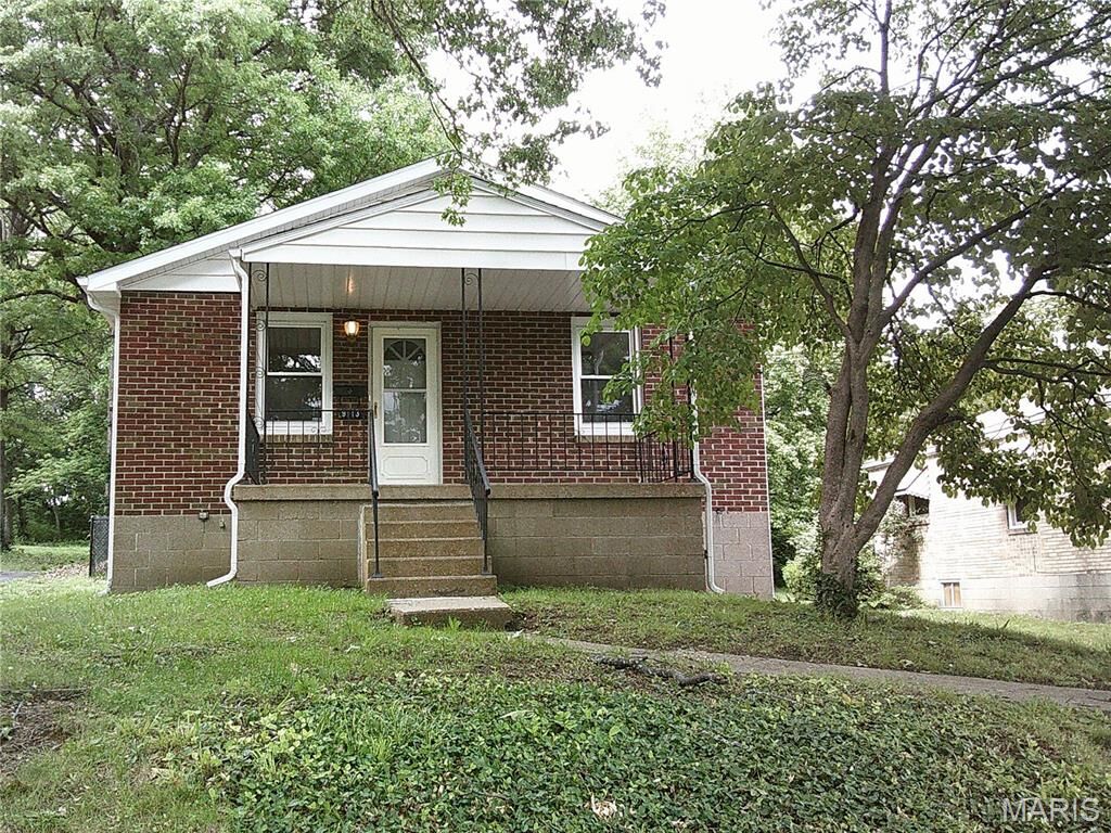 Property Photo:  9113 Palmer Avenue  MO 63114 