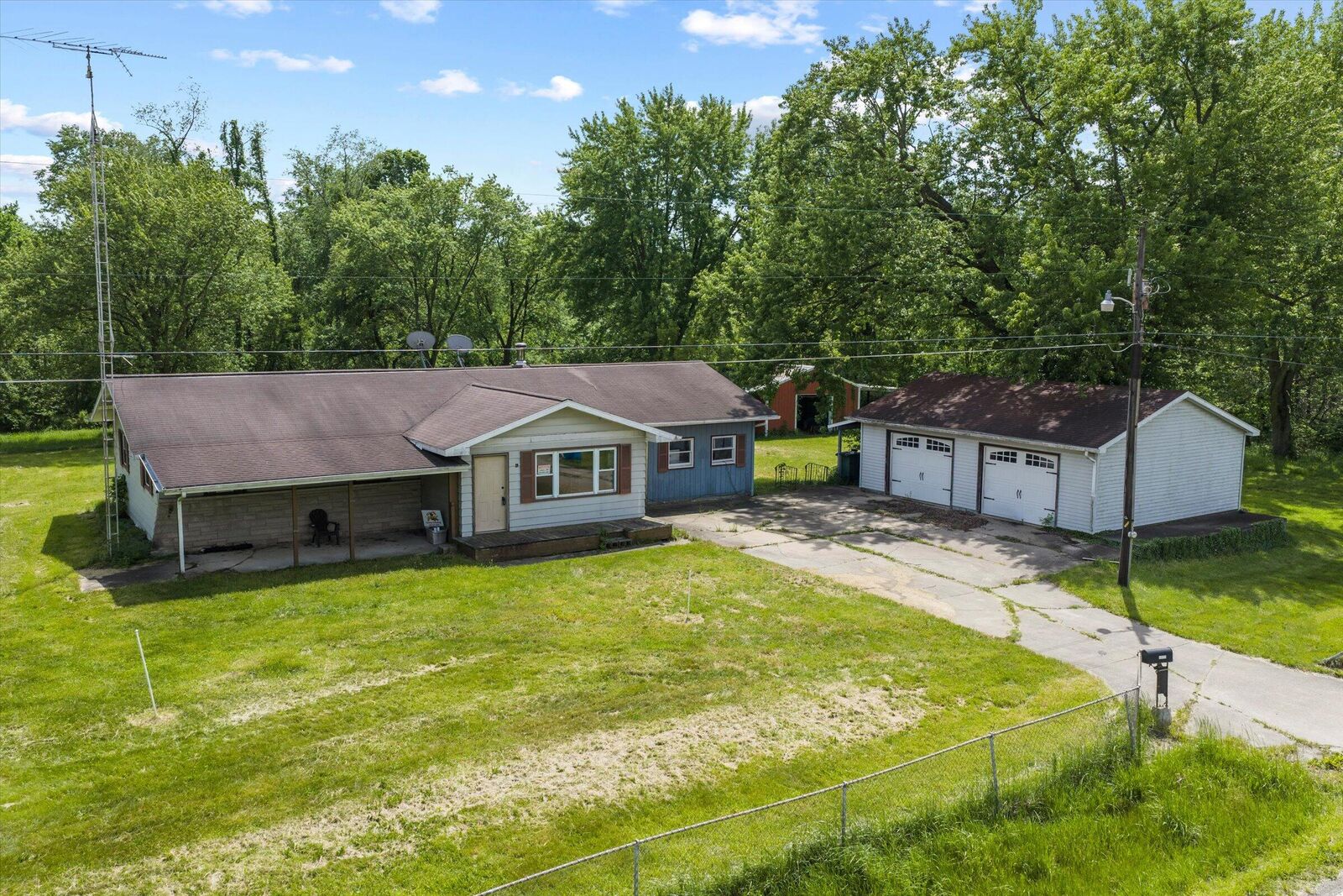 Property Photo:  66435 Union Road  MI 49031 