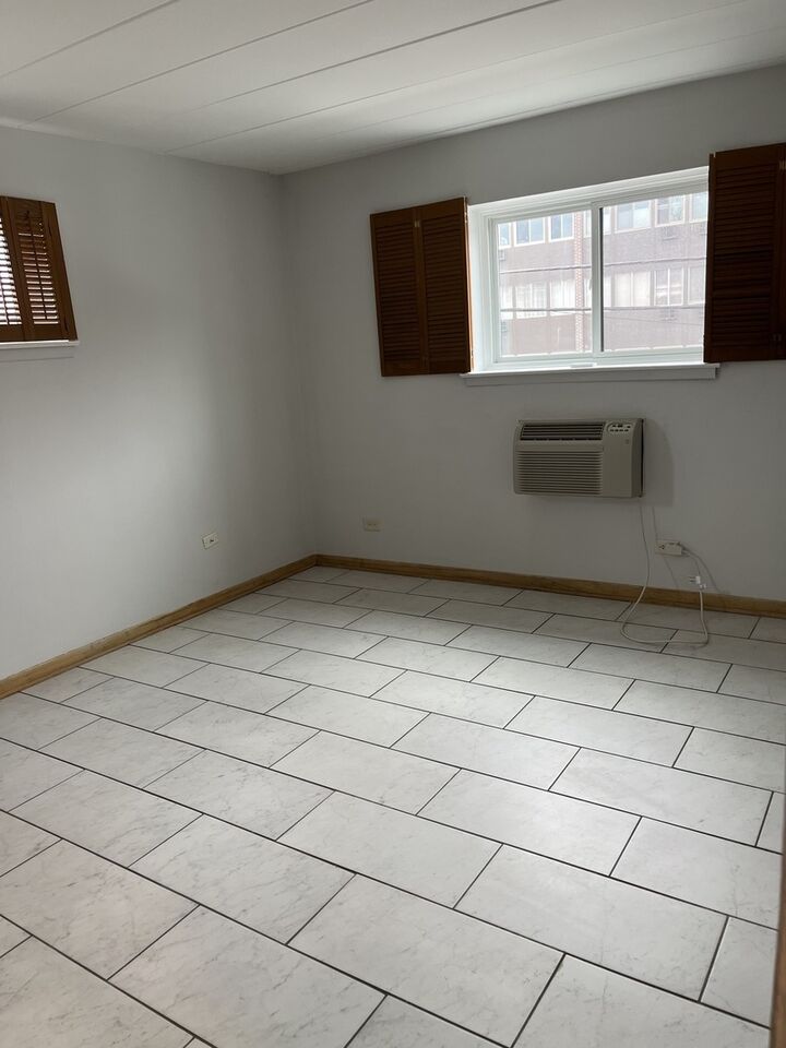 Property Photo:  2640 Flossmoor Road 2S  IL 60422 