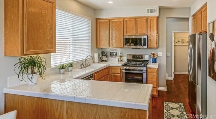 Property Photo:  30394 Cedar Oak Lane  CA 91384 