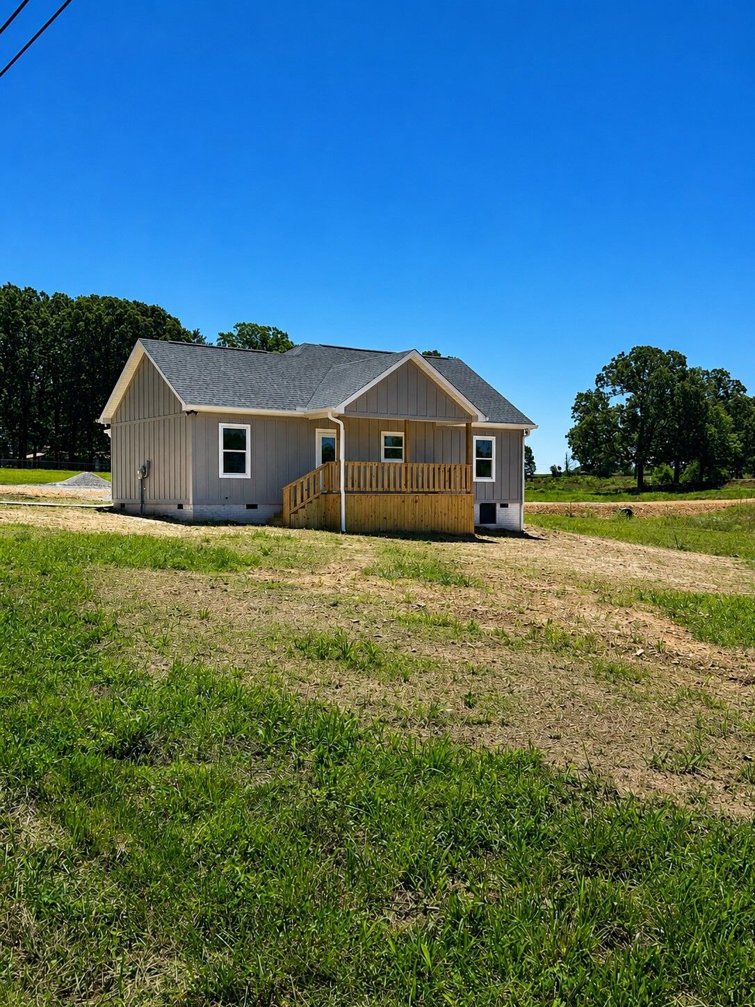 Property Photo:  1106 Baker Ln  TN 38464 
