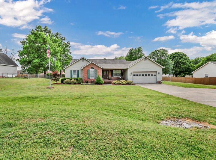 Property Photo: 4111 Dixie Beeline Hwy KY 42286